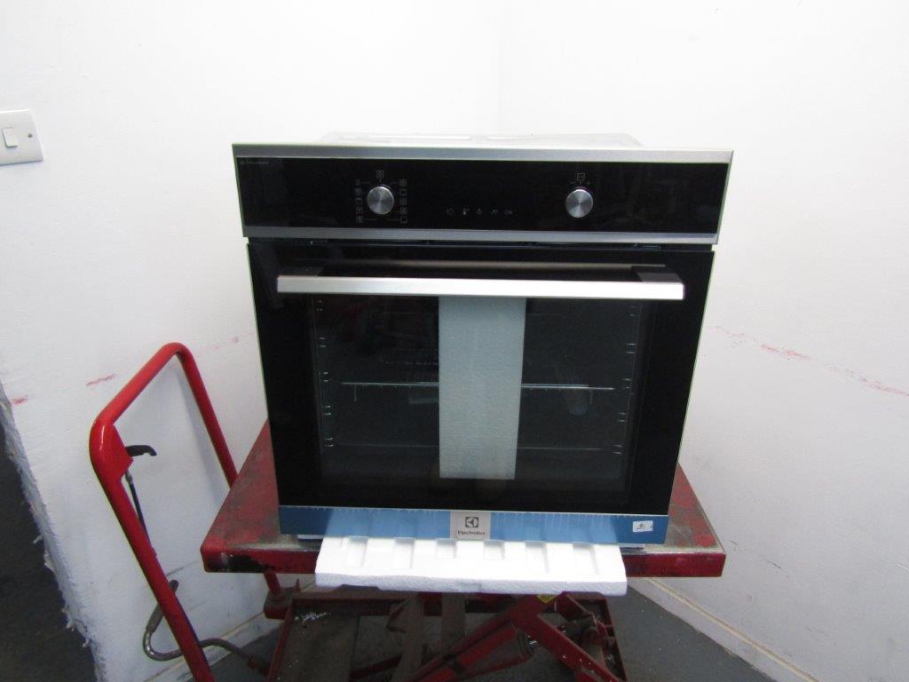 Electrolux EOD6C46X2 Built In Single Electric Oven in Stainless Steel GRADE B