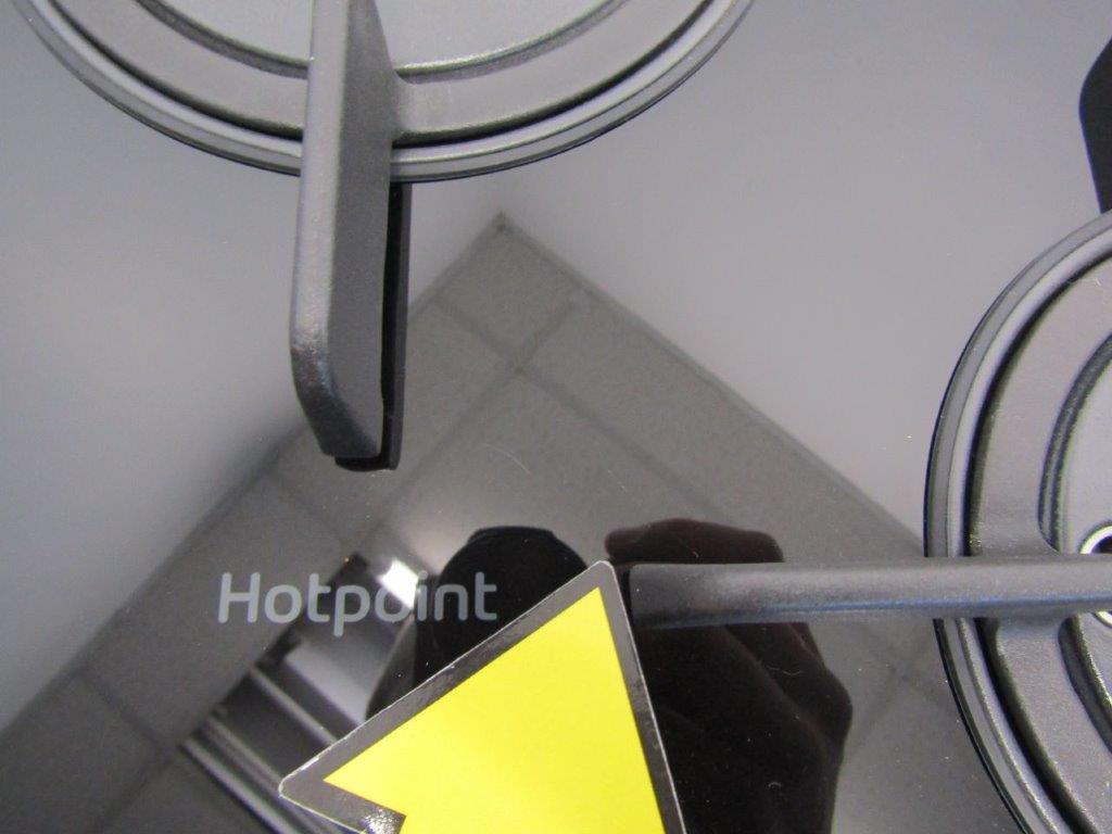Hotpoint FTGHG641D/H(BK) Gas Hob Glass 60m 4 Zone in Black GRADE B