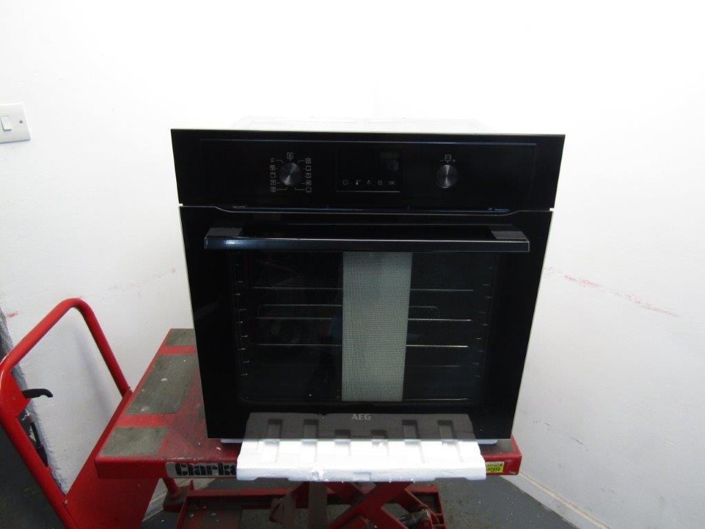 AEG BPX535A61B Single Oven Electric Built in Pyrolytic in Black GRADE A