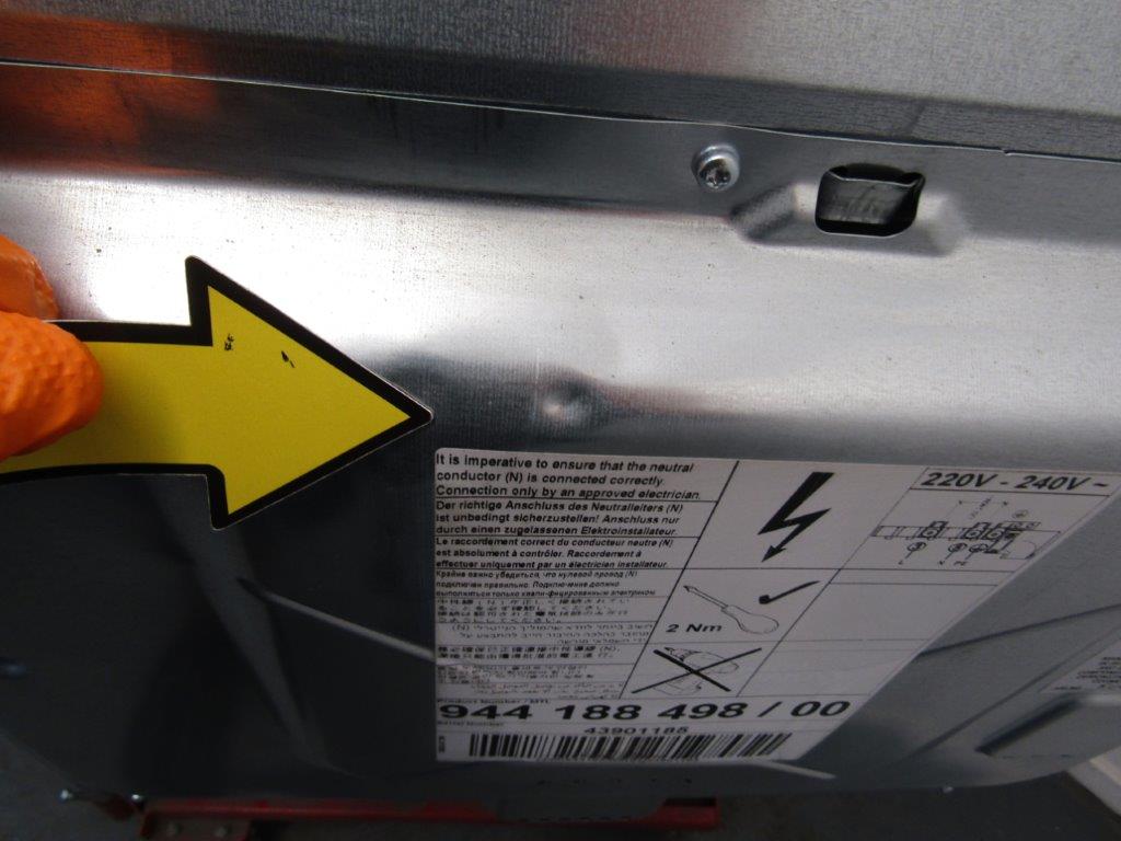 AEG BSK978330B Single Oven SteamCrisp Pyrolytic Built in Black GRADE B