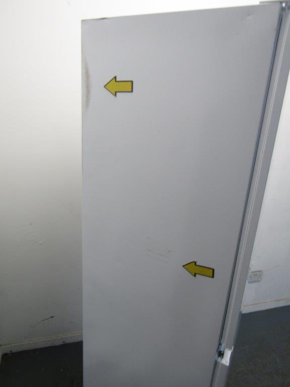 Electrolux LNS5LE18S5 Fridge Freezer 50:50 Fully Integrated CLEARANCE