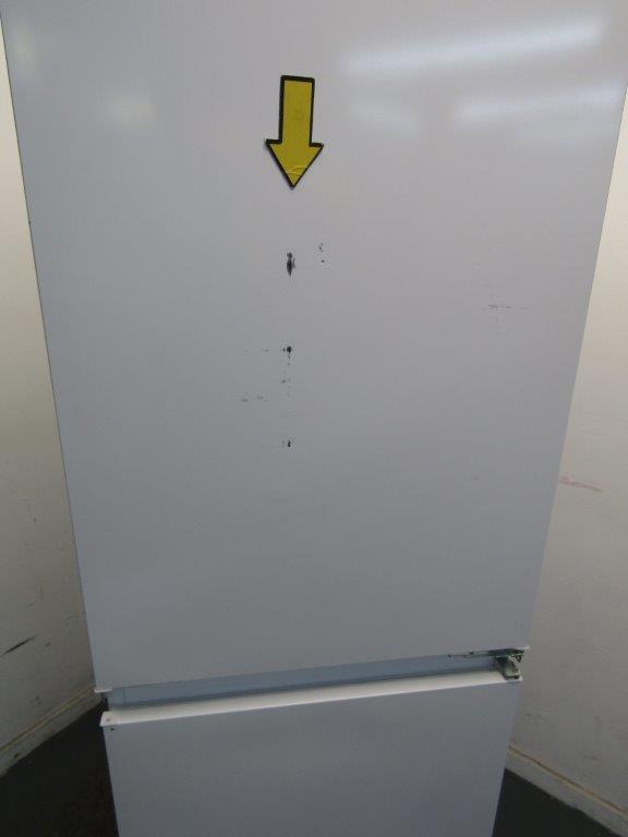 Electrolux LNS5LE18S5 Fridge Freezer 50:50 Fully Integrated CLEARANCE
