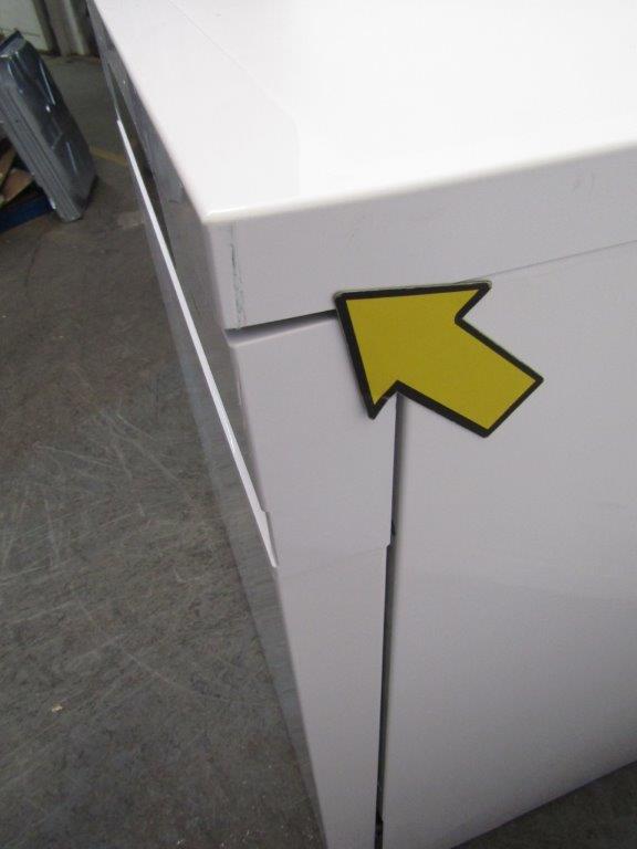 Hisense HS673C60WUK Freestanding Fullsize Dishwasher in White GRADE A