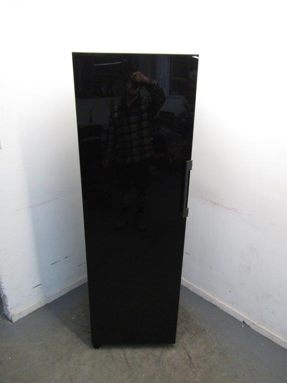 Samsung RR39A74A322 Bespoke Fridge Tall in Clean Black GRADE B