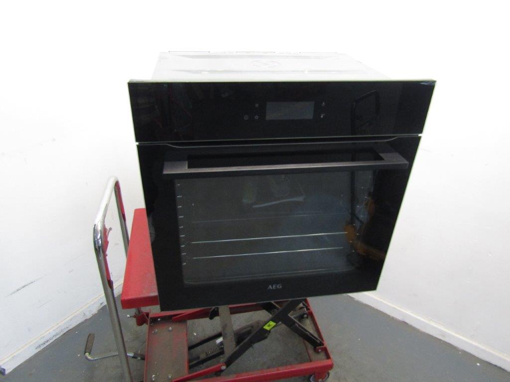 AEG BPK748380B Single Oven Electric Built In Pyrolytic in Black GRADE A