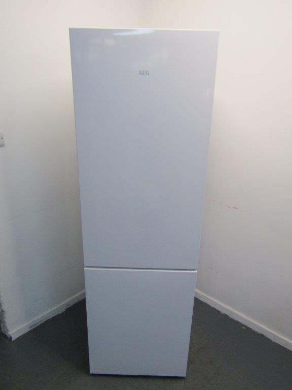 AEG ORC7P321DW 60cm Frost Free Fridge Freezer in White GRADE A