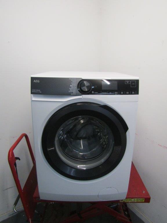 AEG LFR741144B Washing Machine 11kg 1400rpm in White GRADE A