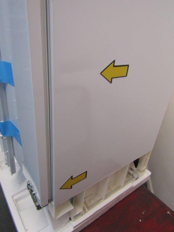 AEG NSK6I82EF Integrated Built Under Larder Fridge Fixed Fitting GRADE A