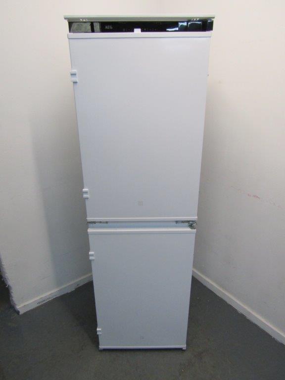 AEG OSC6T185ES Fridge Freezer Fully Integrated 50:50 No Frost Sliding REFURBISHED