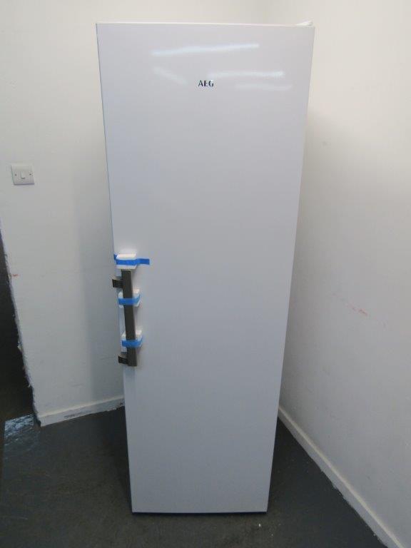 AEG ORK7M391EW 390 Litres E Rated Tall Larder Fridge in White GRADE A