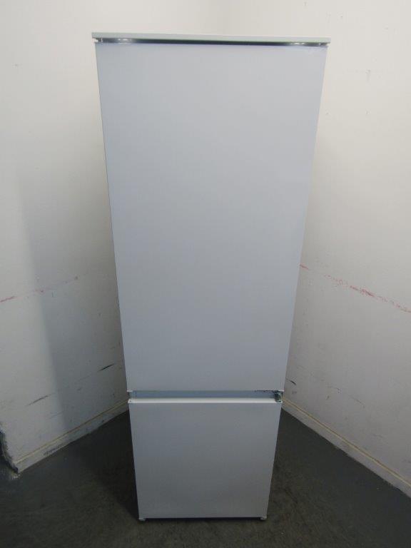 Zanussi ZNLN18FS1 Fridge Freezer Fully Integrated 70:30 Low Frost GRADE B
