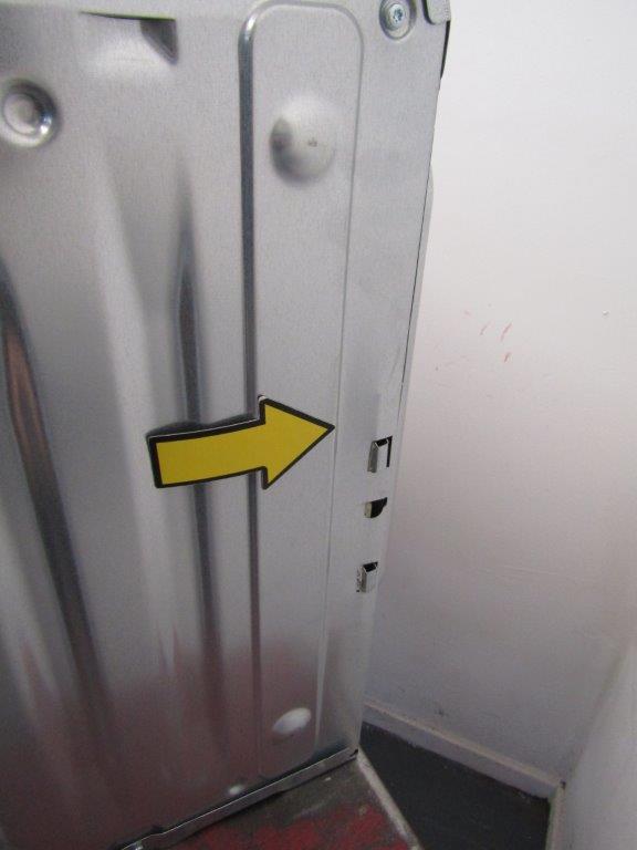 AEG BPK556260B Single Oven Electric Steambake Pyrolytic in Black GRADE A