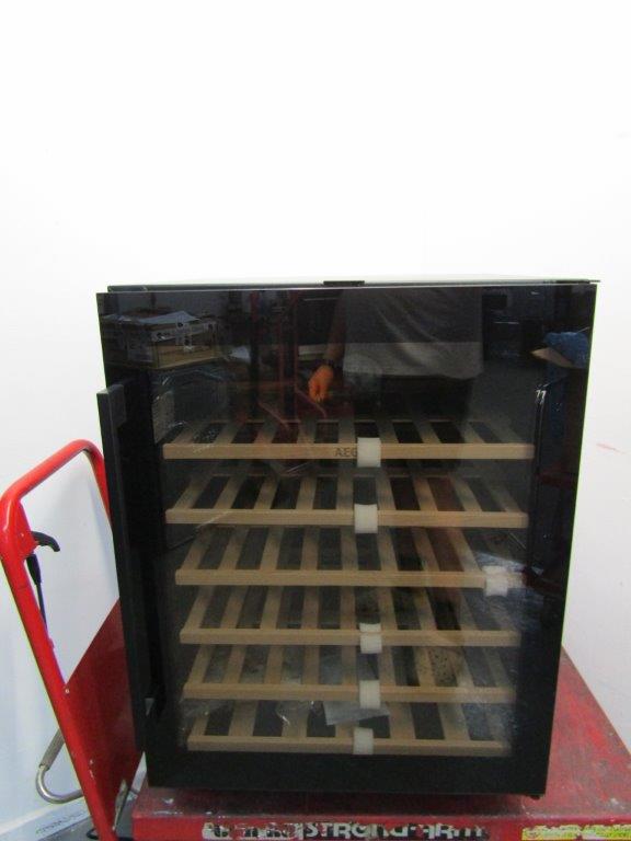 AEG AWUS052B5B Wine Cooler 52 Bottle Integrated Black GRADE B