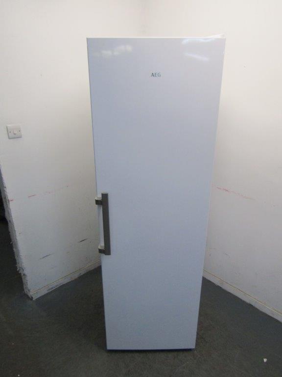 AEG ORK6D391EW 395 Litres E Rated Tall Larder Fridge in White GRADE B