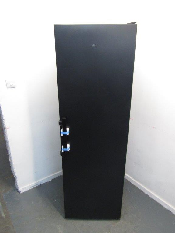 AEG ORK7M391EB 390 Litres E Rated Tall Larder Fridge in Black GRADE A
