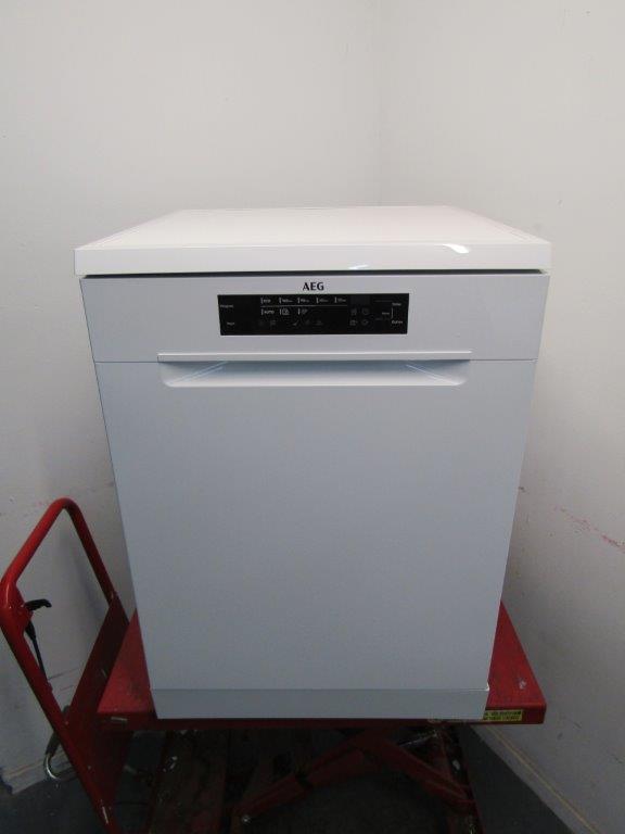 AEG FFB64627ZW Freestanding Dishwasher 60cm AirDry in White GRADE A