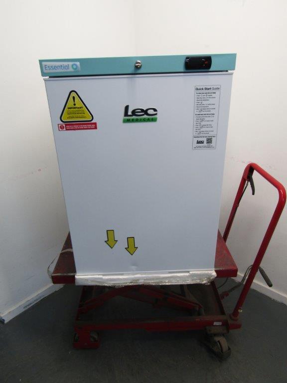 Lec LSFSC138DC 138L Laboratory Ice Box Undercounter Fridge White GRADE B