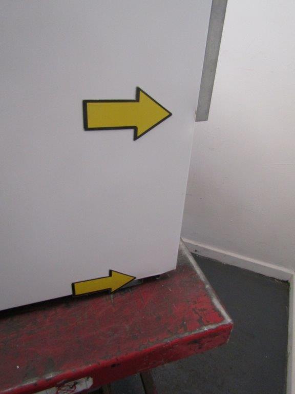Lec PESR47DC-UK Pharmacy Refrigerator 47L Countertop Solid Door GRADE A