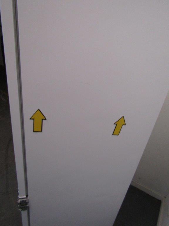 Samsung BRB26615EWW Frost Free Fridge Freezer Integrated 70:30 Fixed GRADE B