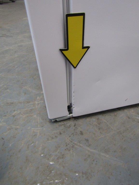 Zanussi ZNME31FW0 Fridge Freezer Frost Free White REFURBISHED