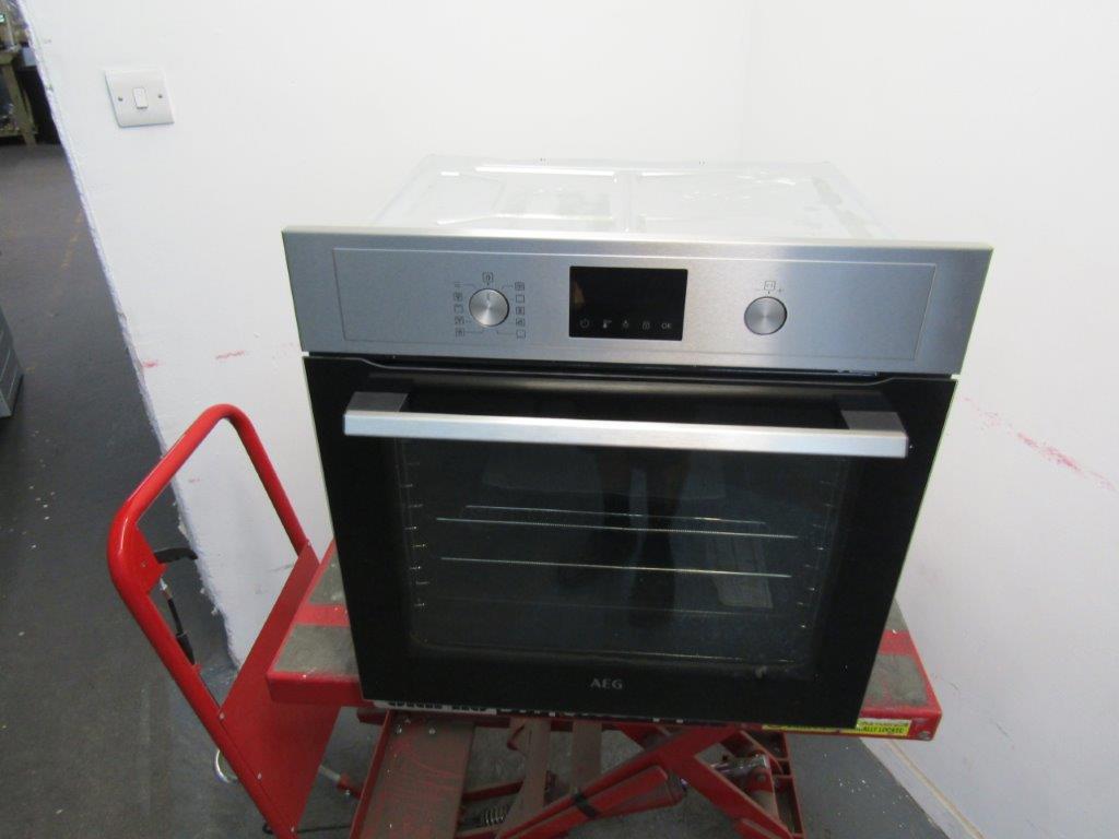 AEG BPX535061M Single Oven Electric Built in Pyrolytic Stainless Steel GRADE B