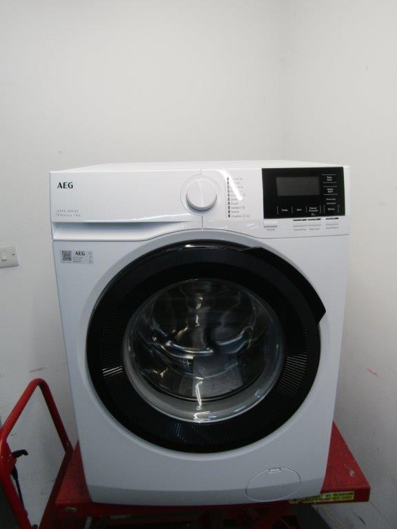 AEG LFR61844B Washing Machine 8kg 1400rpm in White GRADE A