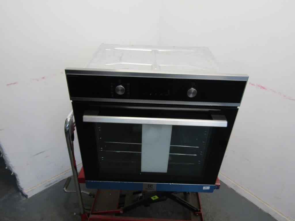 Electrolux EOD6C46X2 Built In Single Electric Oven in Stainless Steel GRADE A