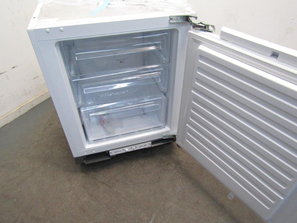 Electrolux LYB3NF82R Built Under Integrated Frost Free Freezer GRADE A
