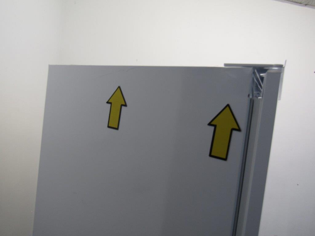 Zanussi ZRDN18FS1 Integrated Fridge Tall Sliding Kit GRADE B