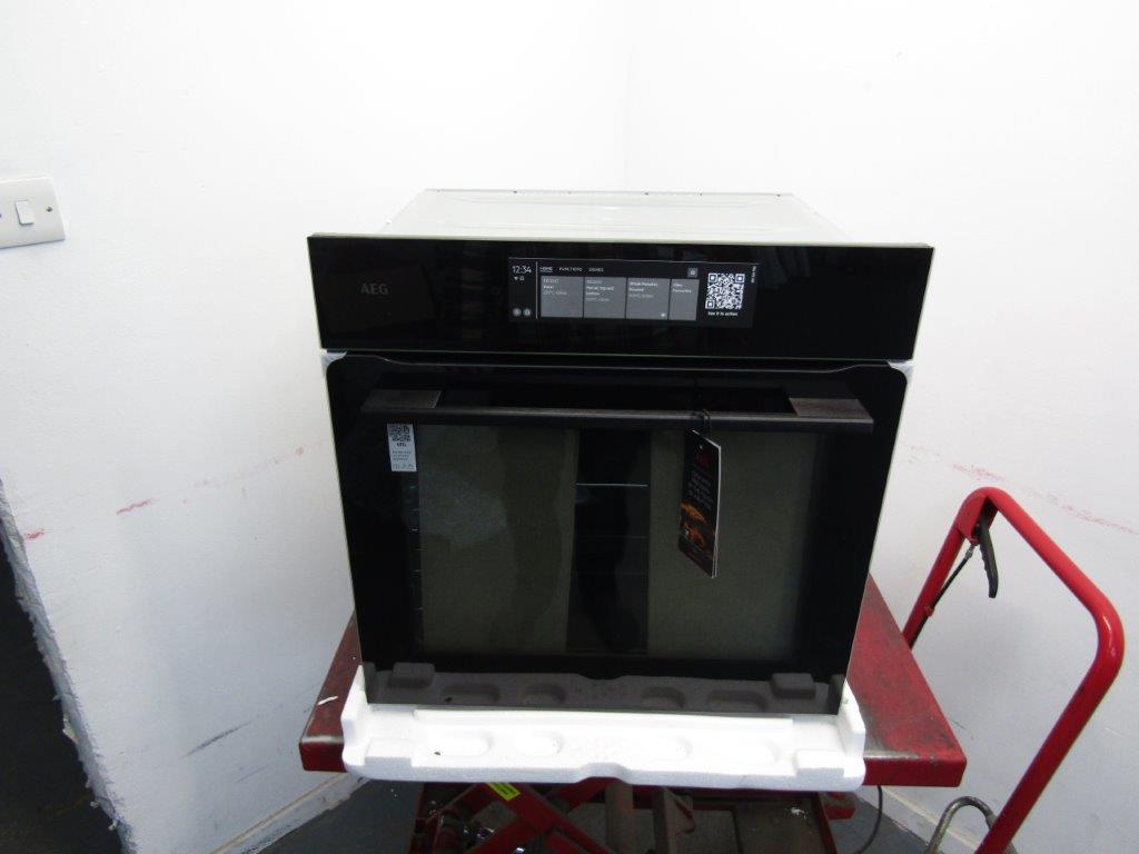 AEG NBT9P831AB ProAssist Pyrolytic Single Oven Gloss Black GRADE A