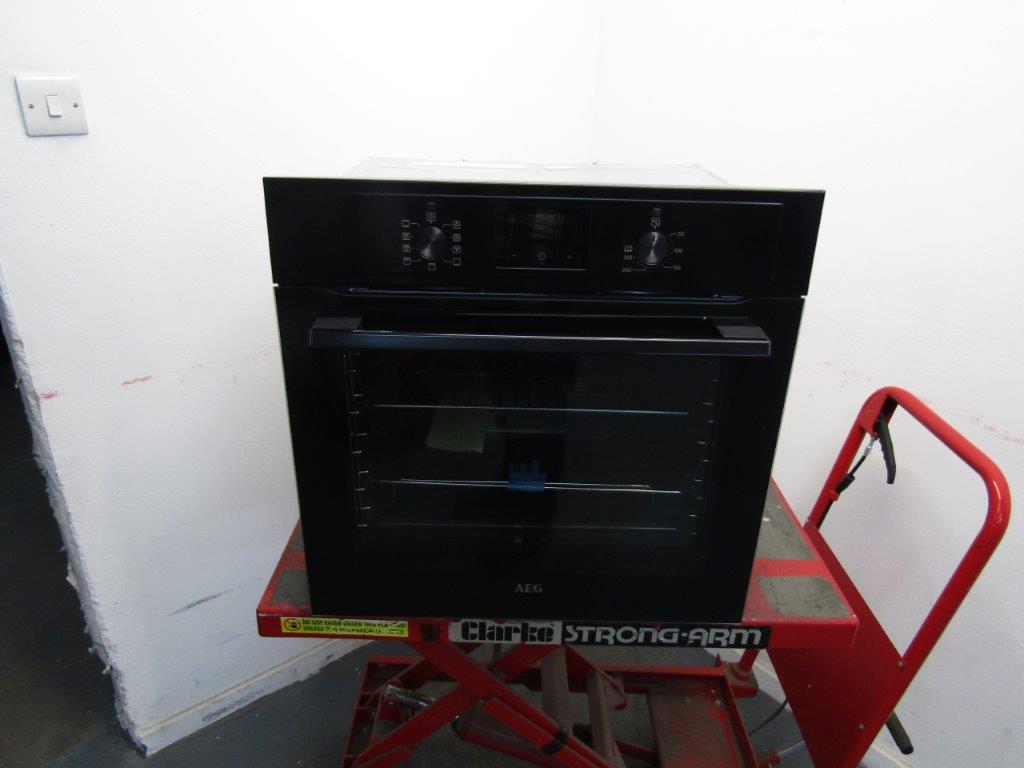 AEG BEX335011B Single Oven Electric Built in Black GRADE A