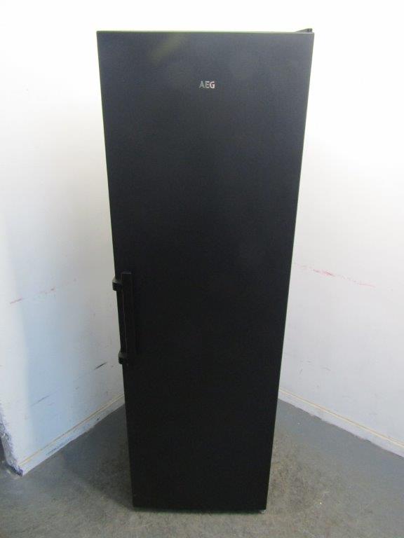 AEG ORK7M391EB 390 Litres E Rated Tall Larder Fridge in Black GRADE A