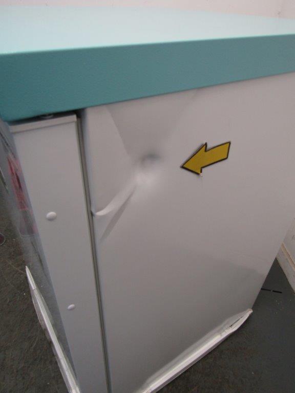 Lec NSR158BT-UK Neonatal Undercounter Fridge White GRADE A