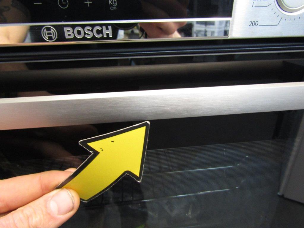 Bosch HBS573BS0B Single Oven Electric Pyrolytic Built In in Stainless Steel GRADE B