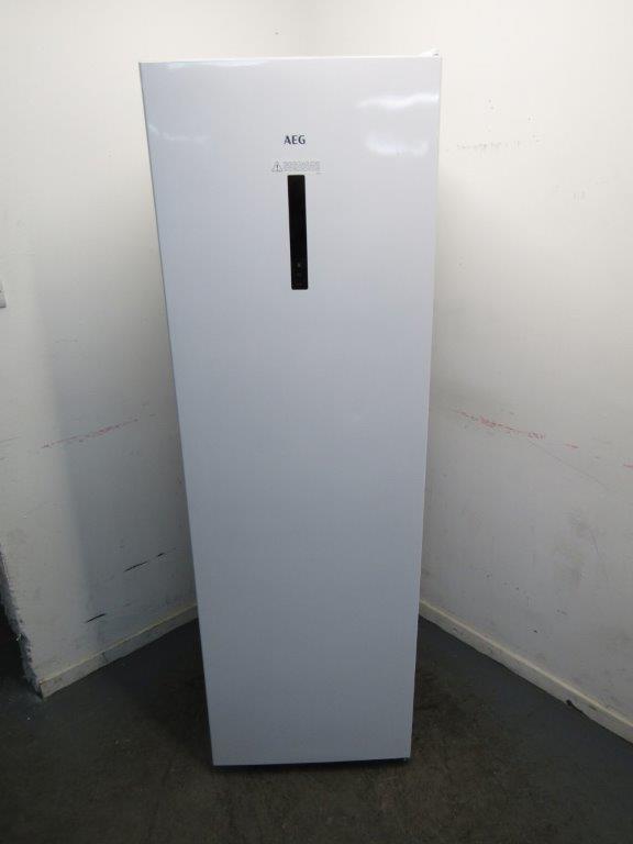 AEG RKB638E3MW Larder Fridge Tall Freestanding White REFURBISHED