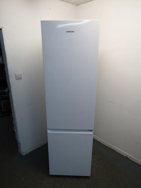 Samsung RB38C602EWW Fridge Freezer Freestanding Frost Free White GRADE B