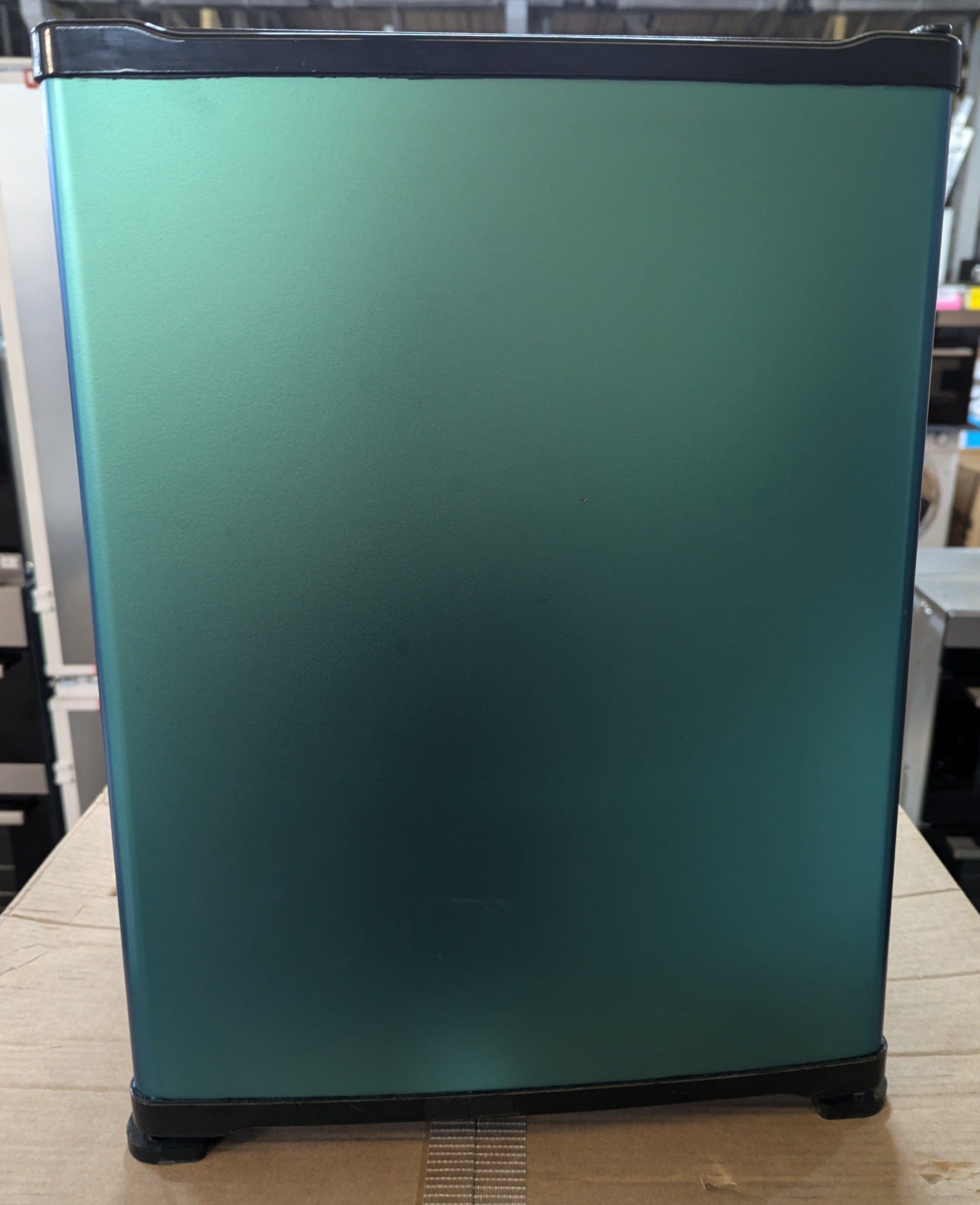 Reggio SK35A Motorhome Fridge 240 / 12 Volt Camper In Two Tone Aqua Marine