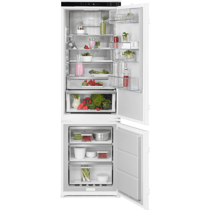 AEG TSC8M181CS Fridge Freezer Integrated 70:30 Frost Free Fixed