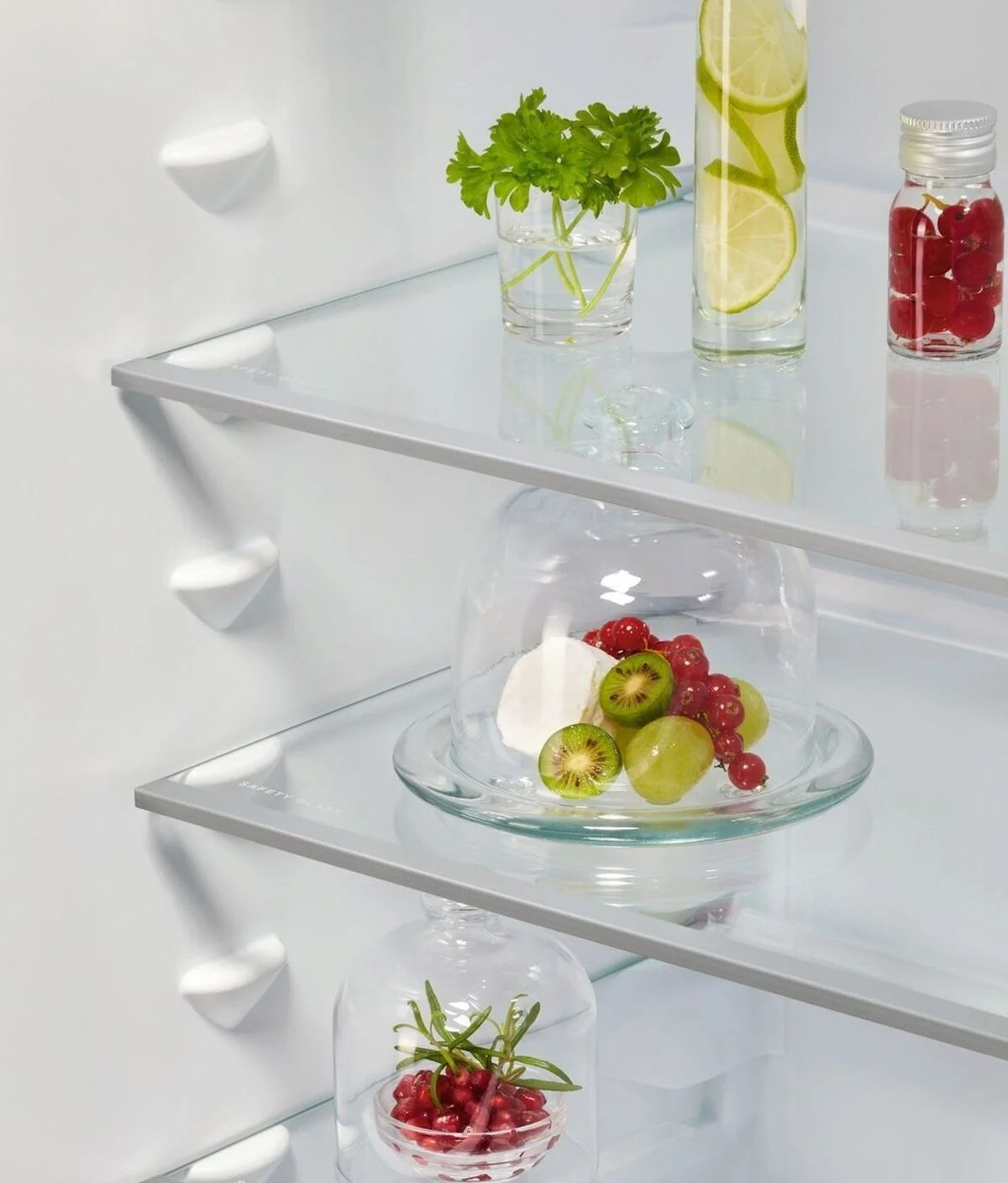 AEG NSC7N181ZES Fridge Freezer Integrated 70/30 Frost Free