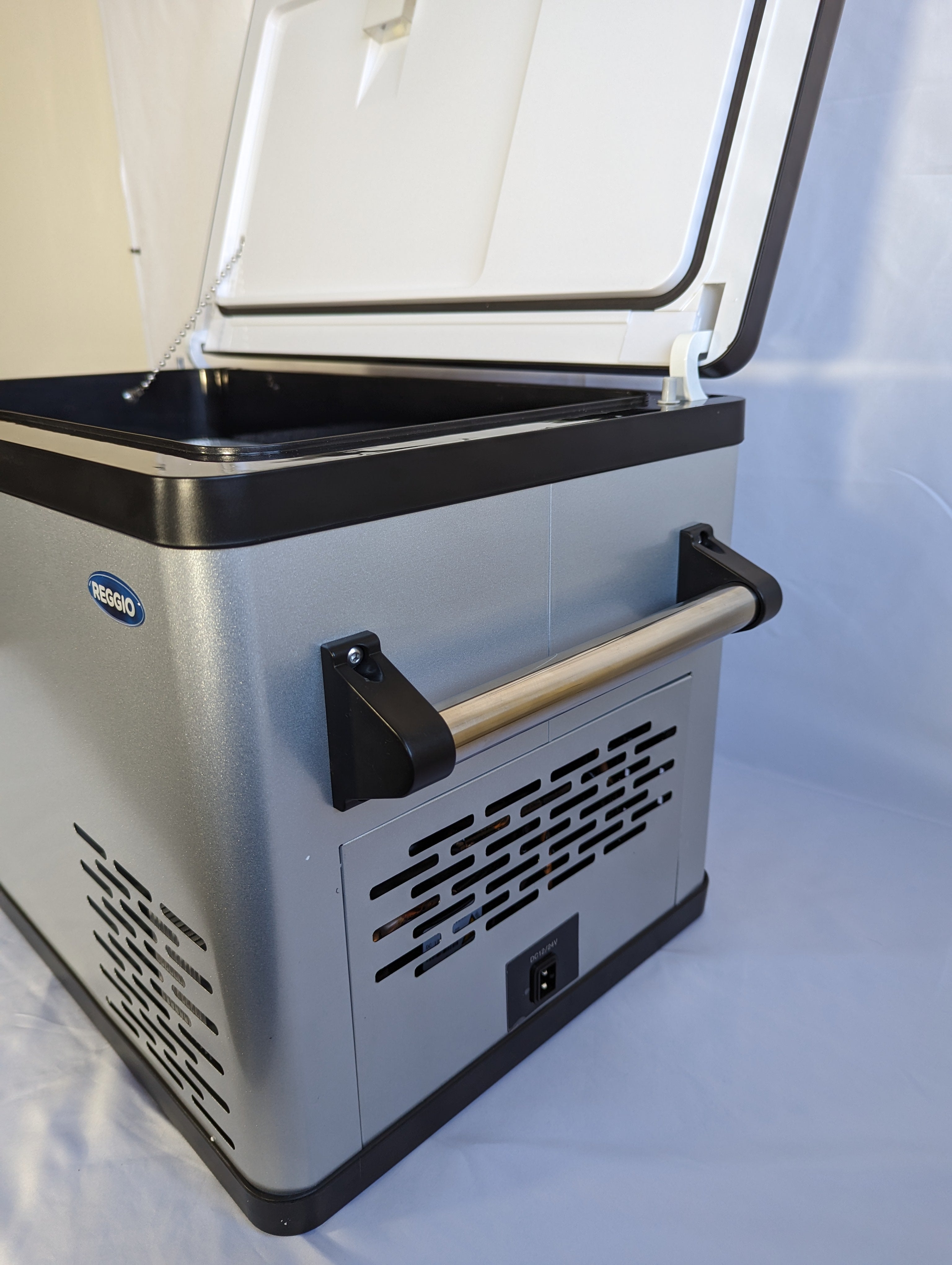 Freezer cool hot sale box